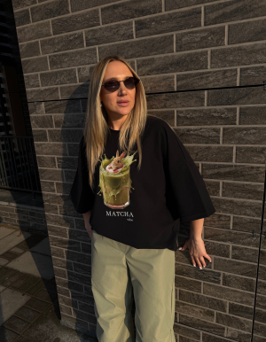 Футболка с принтом «Matcha vibe», чёрный